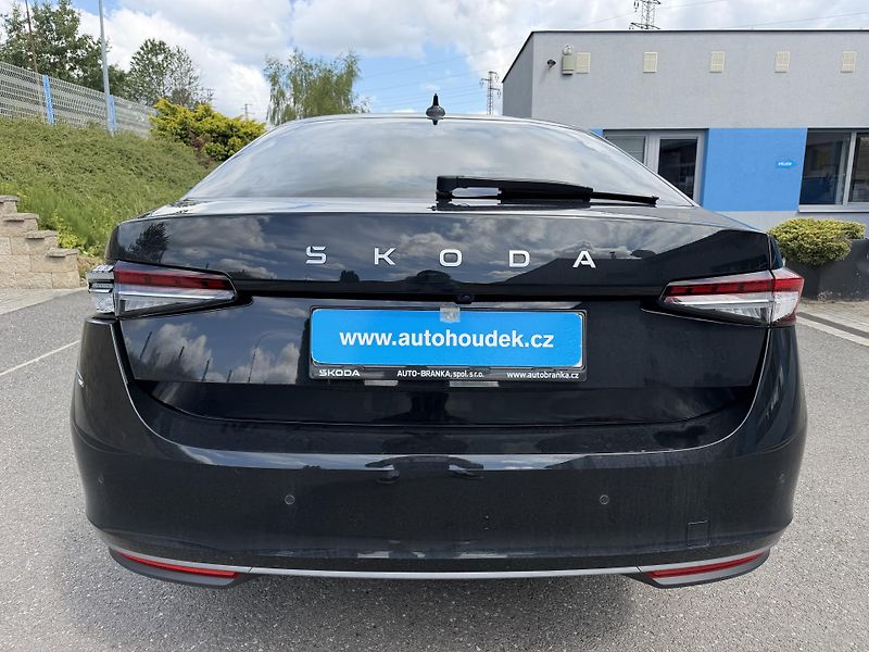 Škoda Superb 2,0TDi 147kW L&K 4x4 aut. - fotka 6 z 22