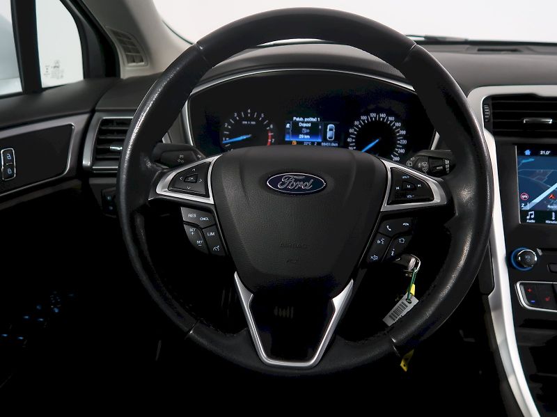 Ford Mondeo (2019) 1.5ecoBoost 121KW - fotka 15 z 31