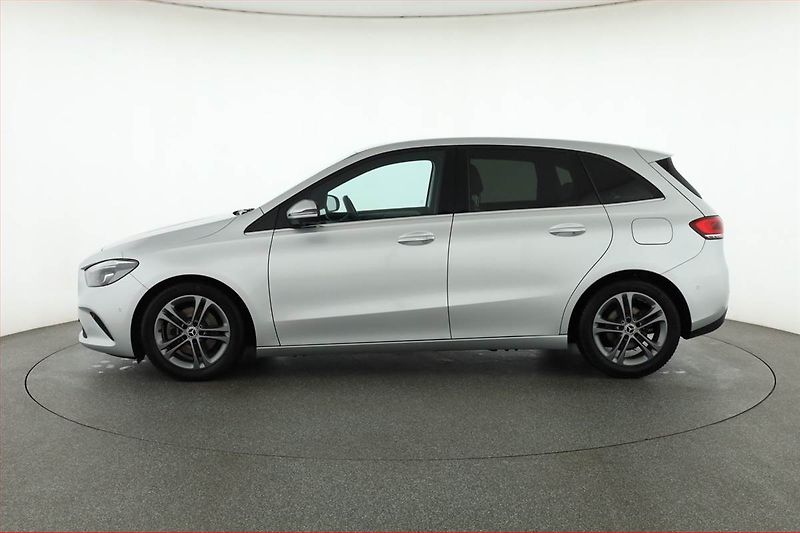 Mercedes-Benz Třídy B (2020) B 200 d - fotka 3 z 25