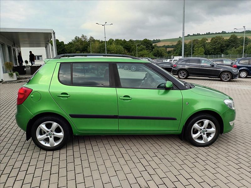 Škoda Fabia 1,2 TSI,KLIMA,TZ,VÝHŘEV,KOLA - fotka 4 z 46