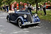 Na tradiční Lidický okruh dorazily desítky historických automobilů a motocyklů, které obdivovali návštěvníci z Kladna i širokého okolí.