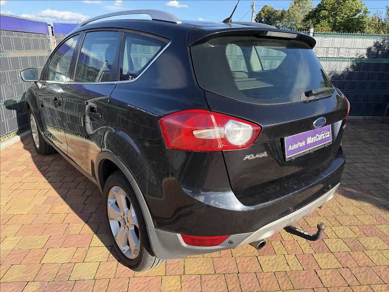 Ford Kuga 2.0 TDCi Panorama - fotka 6 z 18