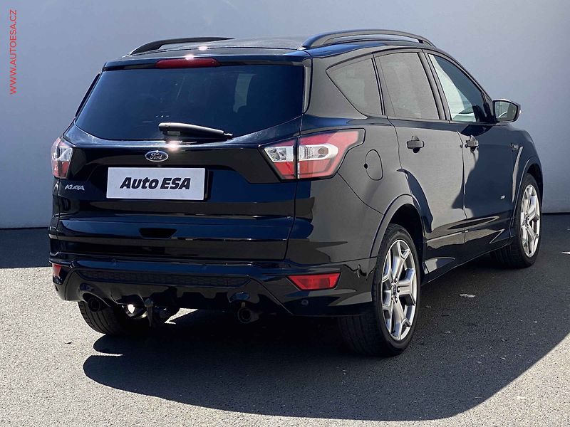 Ford Kuga (2019) 2.0 TDCi AWD, ST-Line, AT - fotka 4 z 18