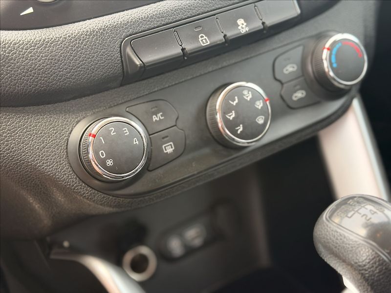 Kia Ceed 1,4 i +LPG 1.MAJITEL ČR DPH - fotka 12 z 22