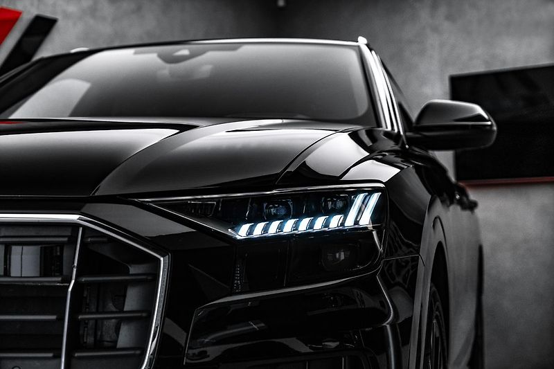 Audi Q8 - fotka 8 z 23