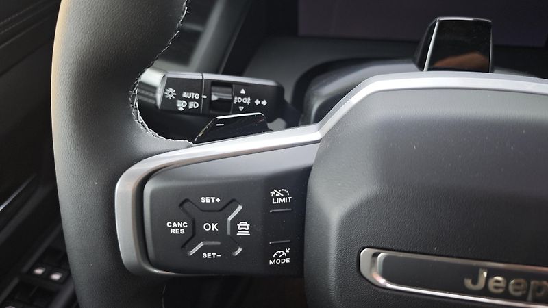 Jeep Compass (2026) First Edition  hybrid 145PS AT - fotka 31 z 49