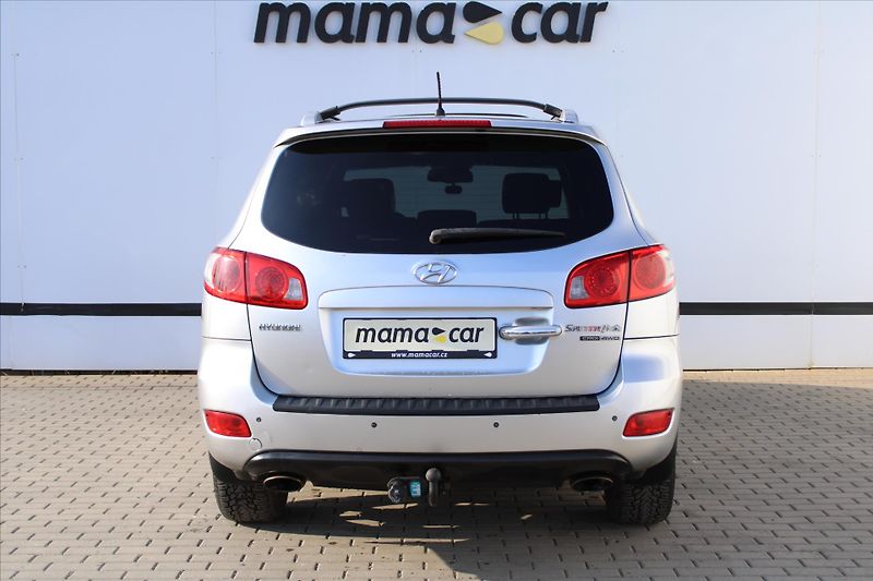 Hyundai Santa Fe 2.2CRDi 114kW AWD A/T TAŽNÉ ČR - fotka 6 z 22