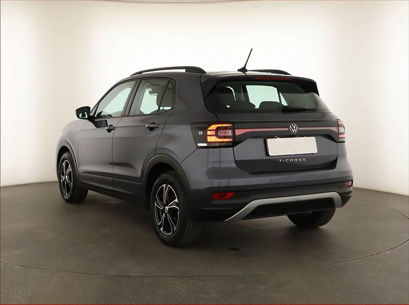 Volkswagen T-Cross (2023) 1.0 TSI, ČR,1.maj, Serv.kniha - fotka 4 z 13