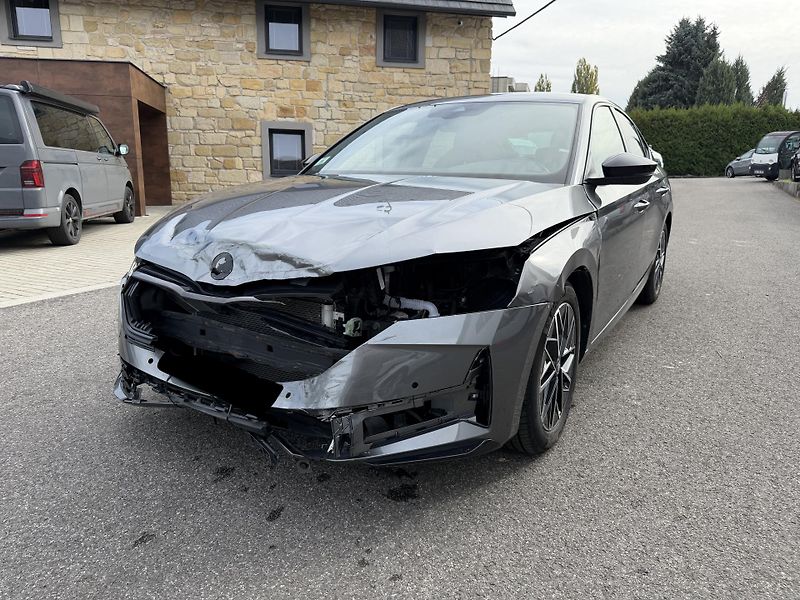 Škoda Octavia 1.5 TSI mHEV 110 kW SPORTLINE - fotka 3 z 22