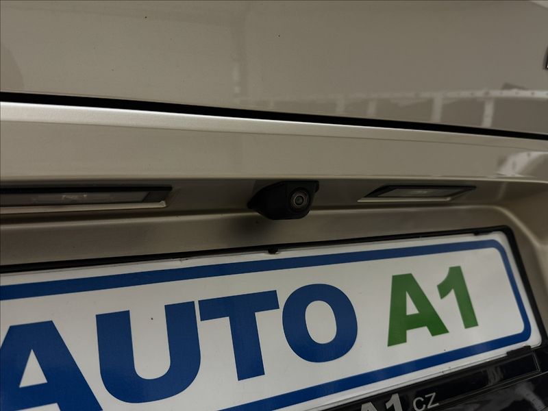 BMW X4 3,0 M40d DPH HUD 360° H/K CZ - fotka 47 z 49