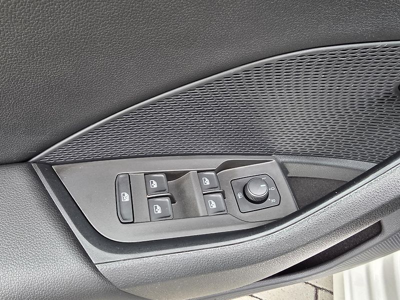 Škoda Octavia (2023) 2.0TDI 85kW ČR NOVÉ 1.MAJITEL - fotka 16 z 21