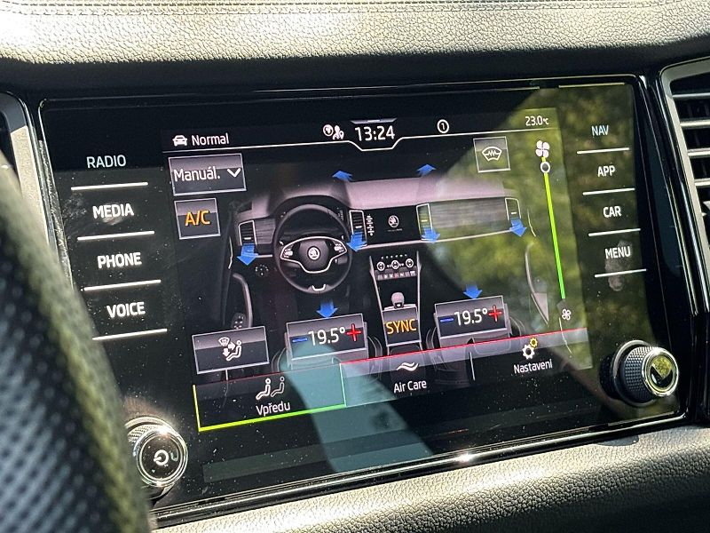 Škoda Kodiaq (2023) 2.0 TDI 4x4 DSG Sportline + - fotka 14 z 33