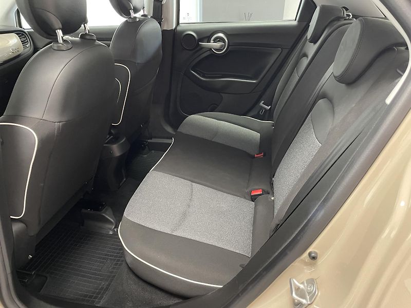 Fiat 500X 1.6 i ČR 1.MAJ.SERVIS 14000 km - fotka 18 z 25