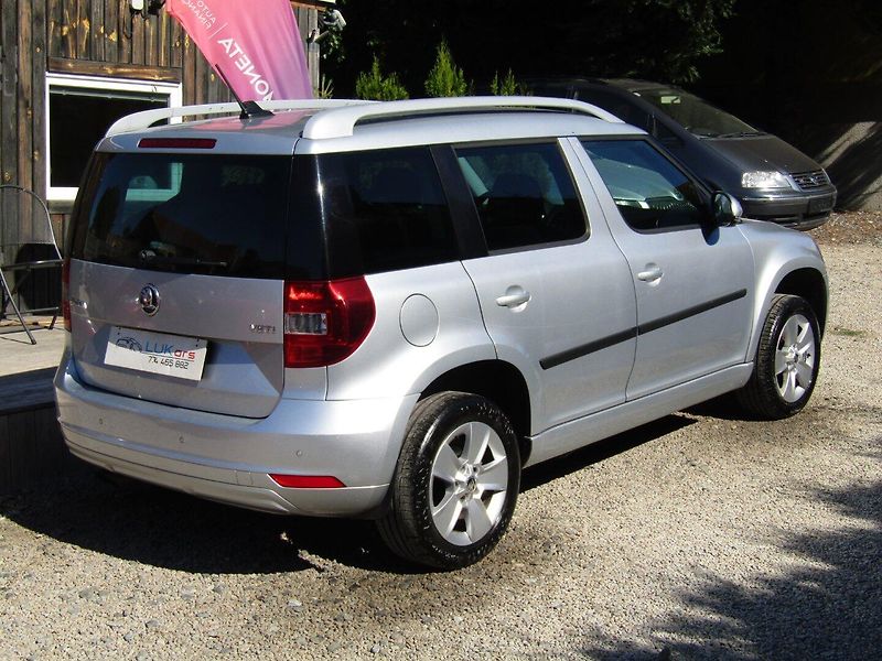 Škoda Yeti (2014) 1.6 TDI 77kW DSG - fotka 11 z 38