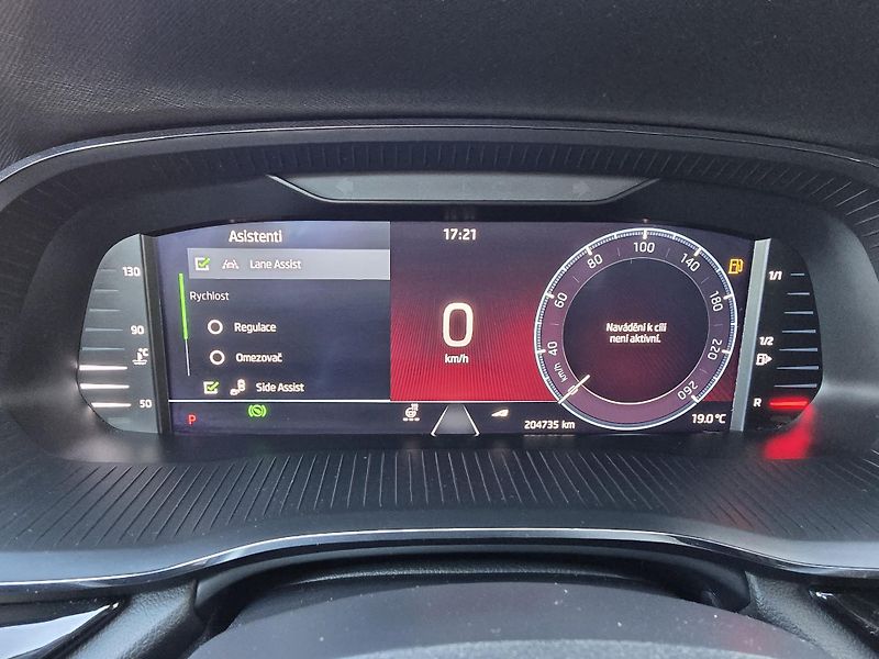 Škoda Octavia (2022) 2,0TDI DSG STYLE 1.Maj. ČR DPH - fotka 28 z 43