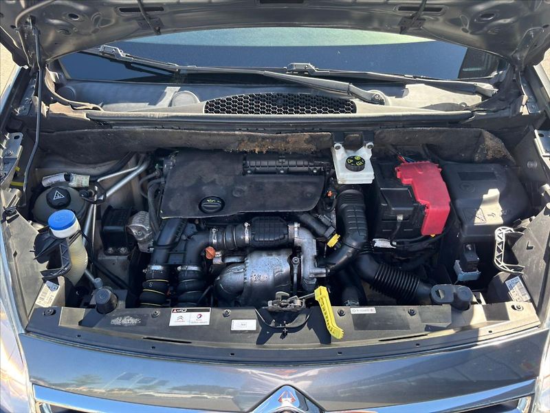 Citroën Berlingo 1,6 BlueHDI  ČR, 1.maj. - fotka 12 z 25