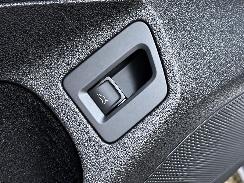 Volkswagen Passat 2,0 TDI 110kW Comfortline Navi - fotka 12 z 41