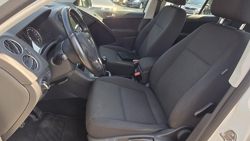 Volkswagen Tiguan 1.4TSi TREND FUN  BLUEMOTION  - fotka 24 z 37