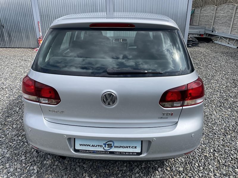 Volkswagen Golf 1.6TDi 105PS  6 HIGHLINE TOP!! - fotka 43 z 176