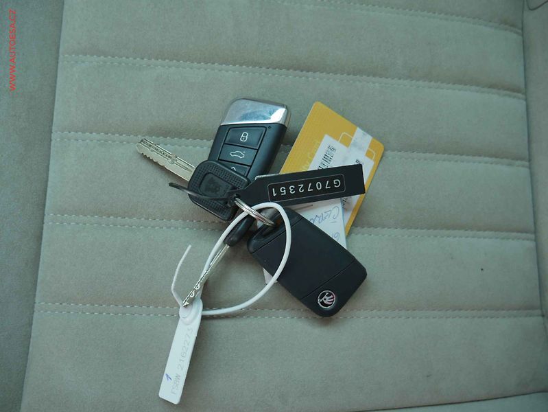 Škoda Superb (2016) 1.8TSi, servis.kniha - fotka 31 z 31