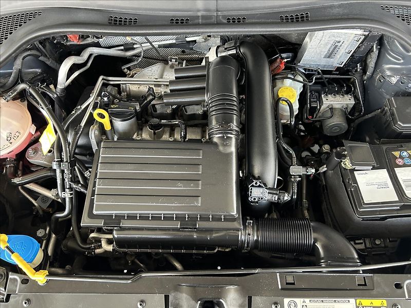 Škoda Fabia 1,2   TSI,AMBITION,1.MAJITEL - fotka 23 z 25