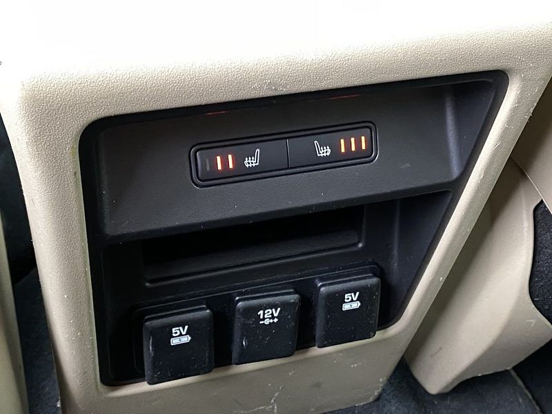 Land Rover Discovery Sport 2.0SD4, ČR-1m, plný servis - fotka 12 z 35