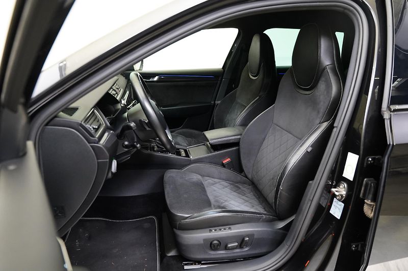 Škoda Superb - fotka 11 z 28