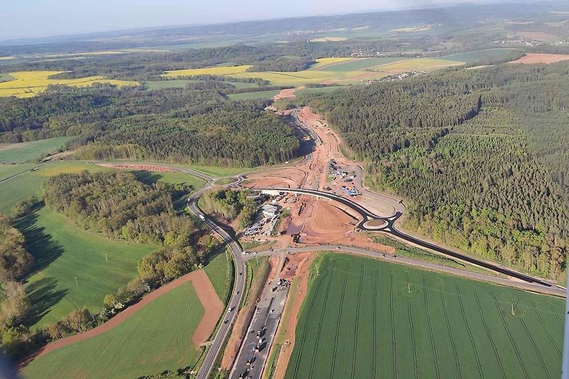 Otevření nového mostu na takzvané jesenické křižovatce. Pátek 16. května 2025.