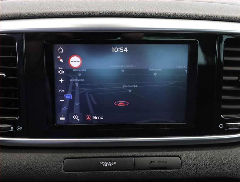 Kia Sportage (2019) 1.6 T-GDI, Serv.kniha, Navi - fotka 15 z 20