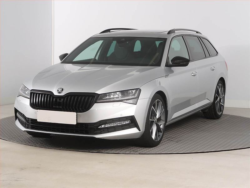 Škoda Superb (2023) Sportline 2.0 TDI - fotka 2 z 17