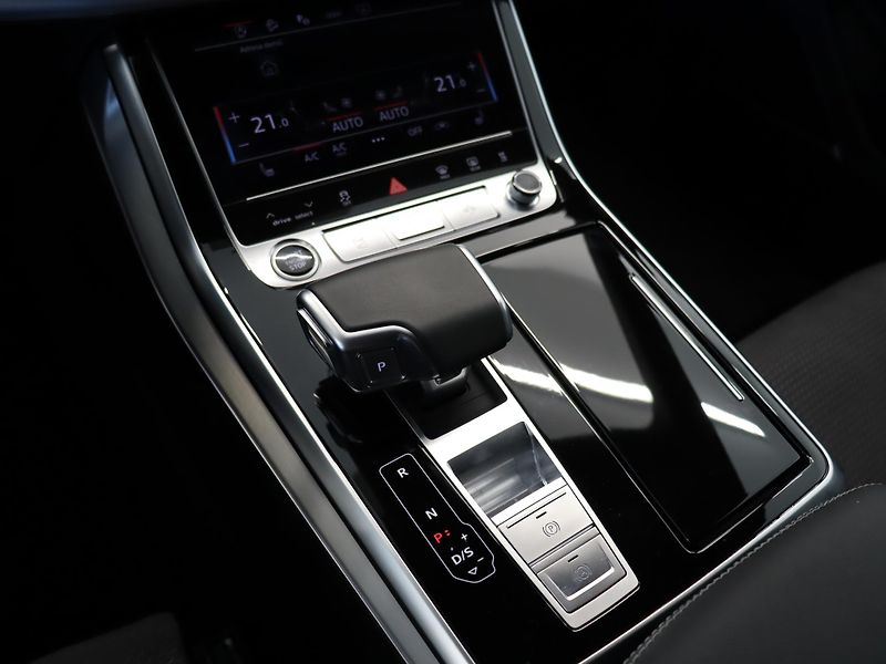 Audi Q8 50 TDI quattro tiptronic - fotka 22 z 29