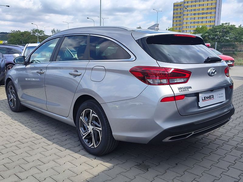 Hyundai i30 1.5 T-GDI/117kW Smart Navi - fotka 7 z 35
