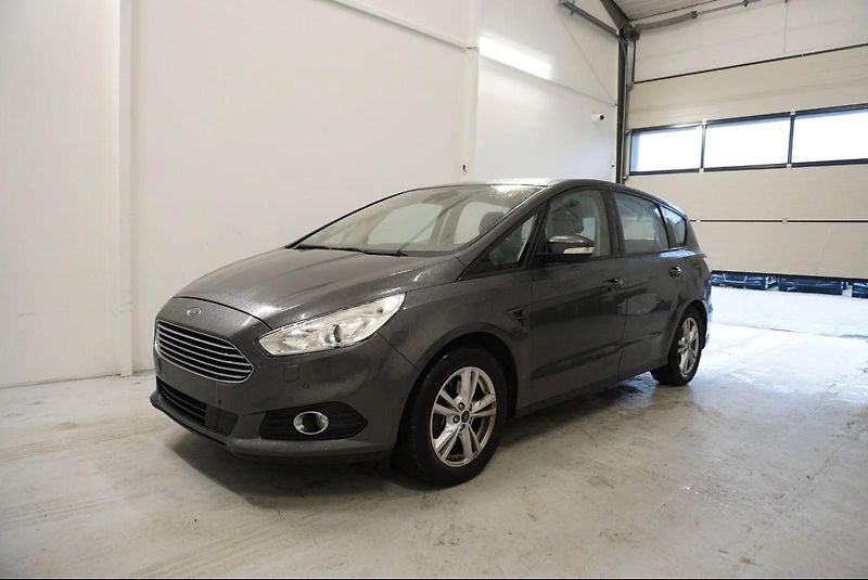 Ford S-MAX  2,0 TDCI 110kW AUTOMAT - fotka 1 z 35
