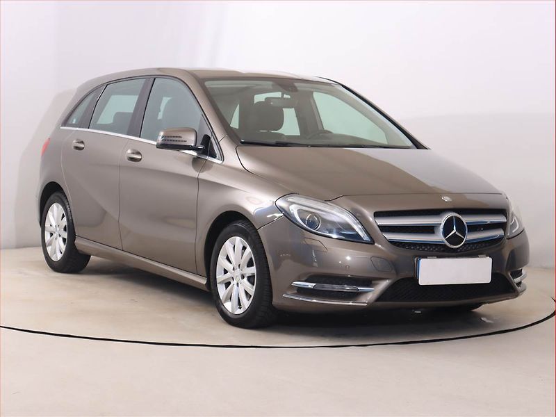 Mercedes-Benz Třídy B (2013) B 180 CDI, Automat, Serv.kniha - fotografie inzerátu