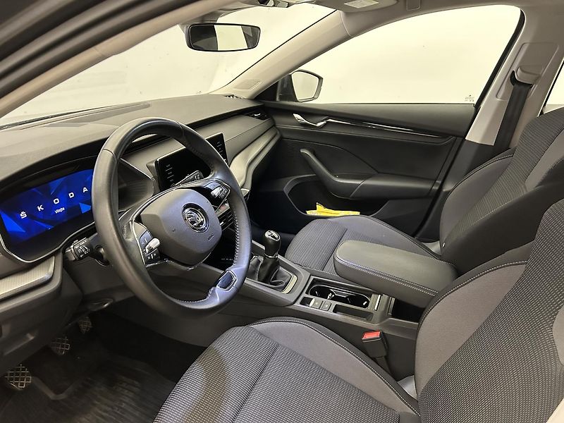 Škoda Octavia 2.0 TDI Ambition - fotka 6 z 26