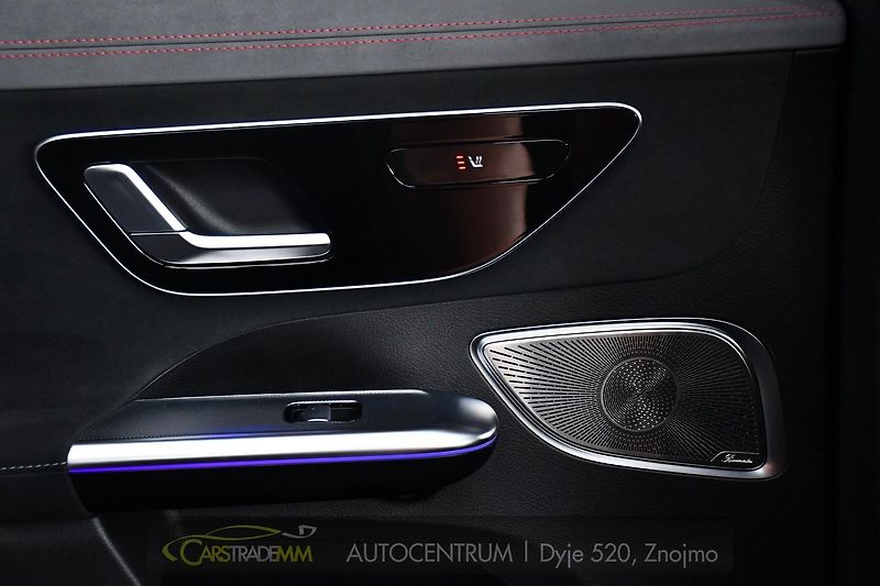 Mercedes-Benz EQE 350 4-matic AMG - fotka 22 z 56