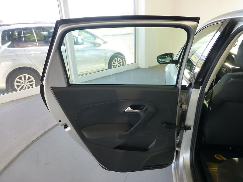Volkswagen Polo (2011) 1,2TDI***KLIMATIZACE**5DV** - fotka 11 z 22