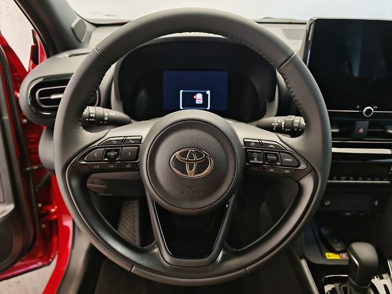 Toyota Yaris Cross 1.5 TNGA HEV Style 4x4 - fotka 13 z 32