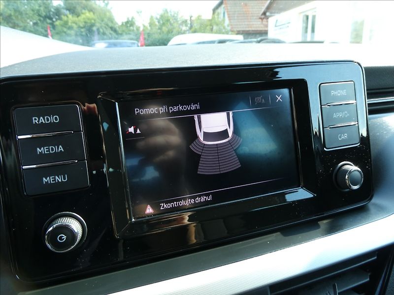 Škoda Scala 1,0 TSi 70kW serviska, DPH, ČR - fotka 35 z 41