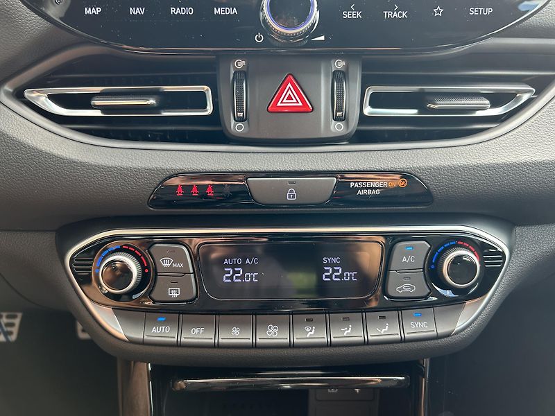 Hyundai i30 1,0 T-GDI GO CZECH N LINE! FL - fotka 26 z 32