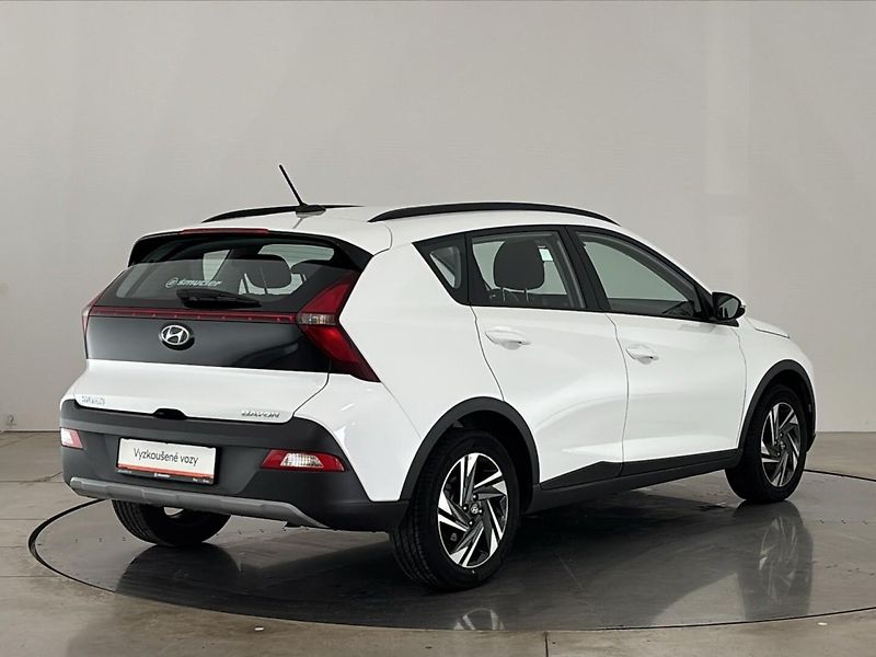 Hyundai Bayon Hatchback 1,2i - fotka 2 z 25