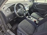 Volkswagen Tiguan 2,0 TDi 4x4 DSG Highline ČR 1. - náhled 9