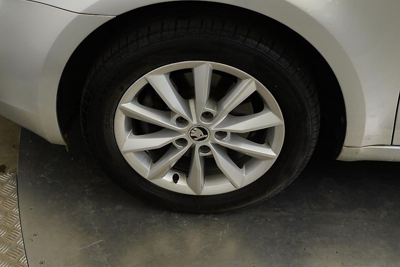 Škoda Octavia - fotka 9 z 25