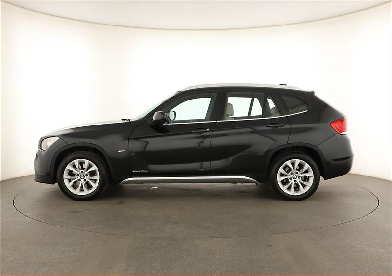 BMW X1 (2010) xDrive23d, 4X4, Automat, Navi - fotka 3 z 21