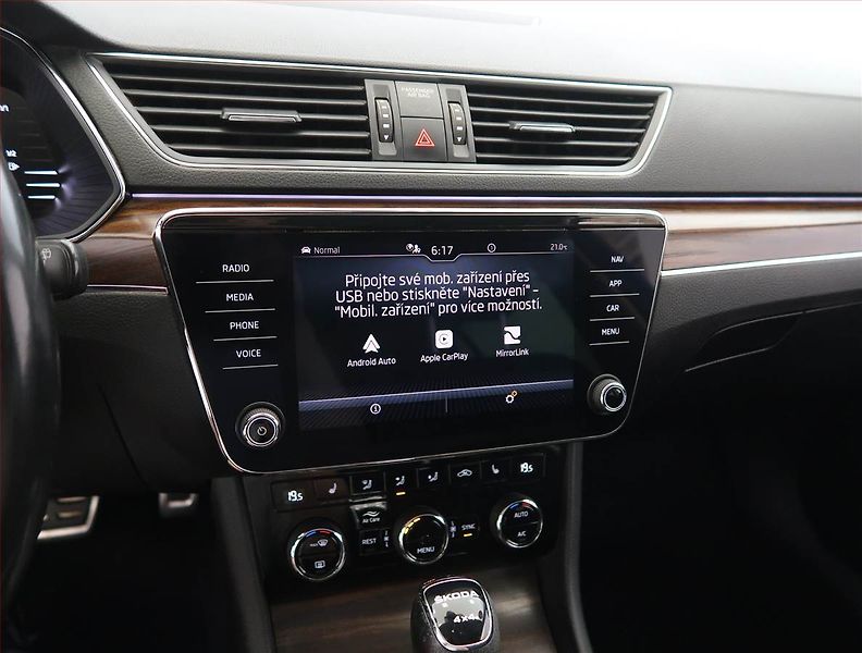 Škoda Superb (2022) Scout 2.0 TDI, Scout - fotka 17 z 29