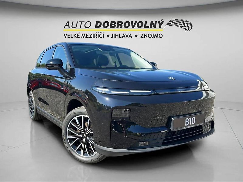 Leapmotor B10 (2026) DESIGN PROMAX baterie 67,1kWh - fotka 12 z 33