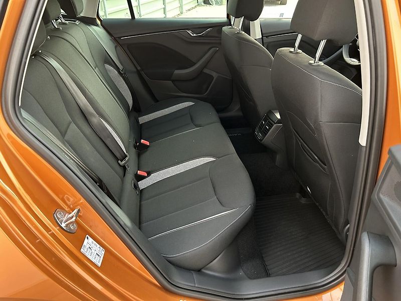 Škoda Kamiq 1.0 TSI 130 let Premium - fotka 8 z 24