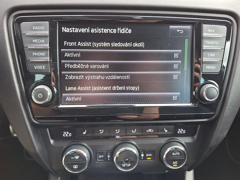 Škoda Octavia (2015) Combi RS DSG 2,0TDi 135kW - fotka 22 z 34