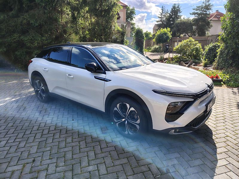 Citroën C5 X (2023) - fotka 26 z 30