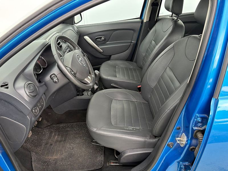 Dacia Sandero 0.9TCe 66kW Stepway, Klima - fotka 6 z 15